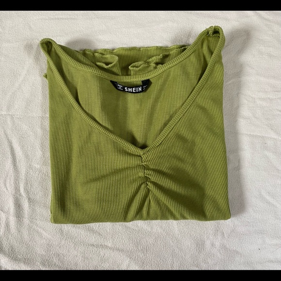 Crop tops from Shein and Ardene - Picture 4 of 4